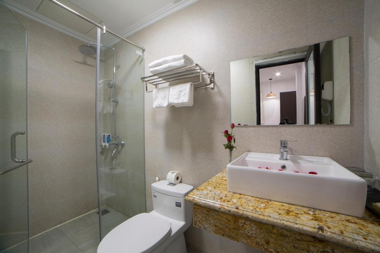 Galliot Central Hotel Hanoi Exterior photo
